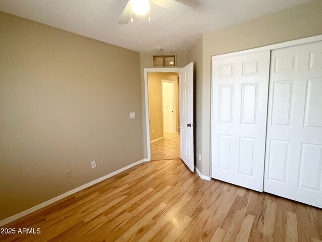 Building Photo - 7324 W Forest Grove Ave