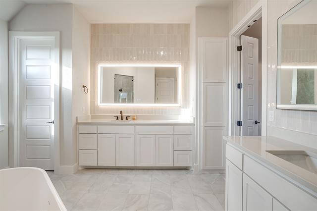 Building Photo - 408 Mah Cheta St