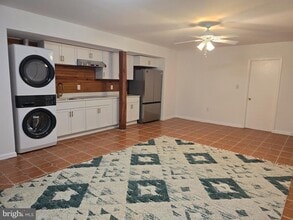 Building Photo - 12048 Winding Creek Ct