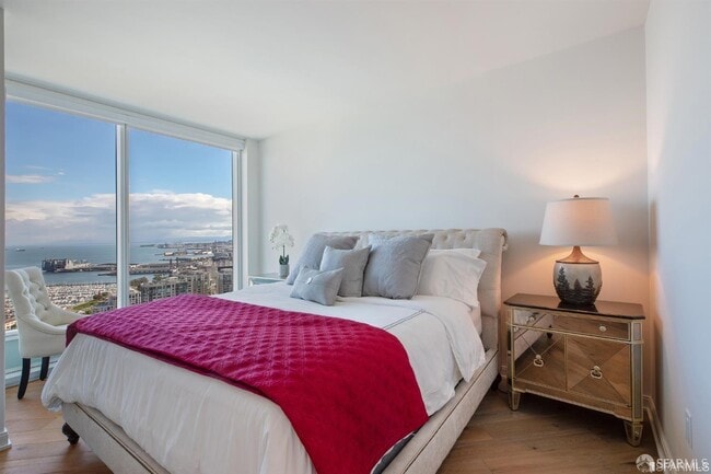 Building Photo - 401 Harrison St