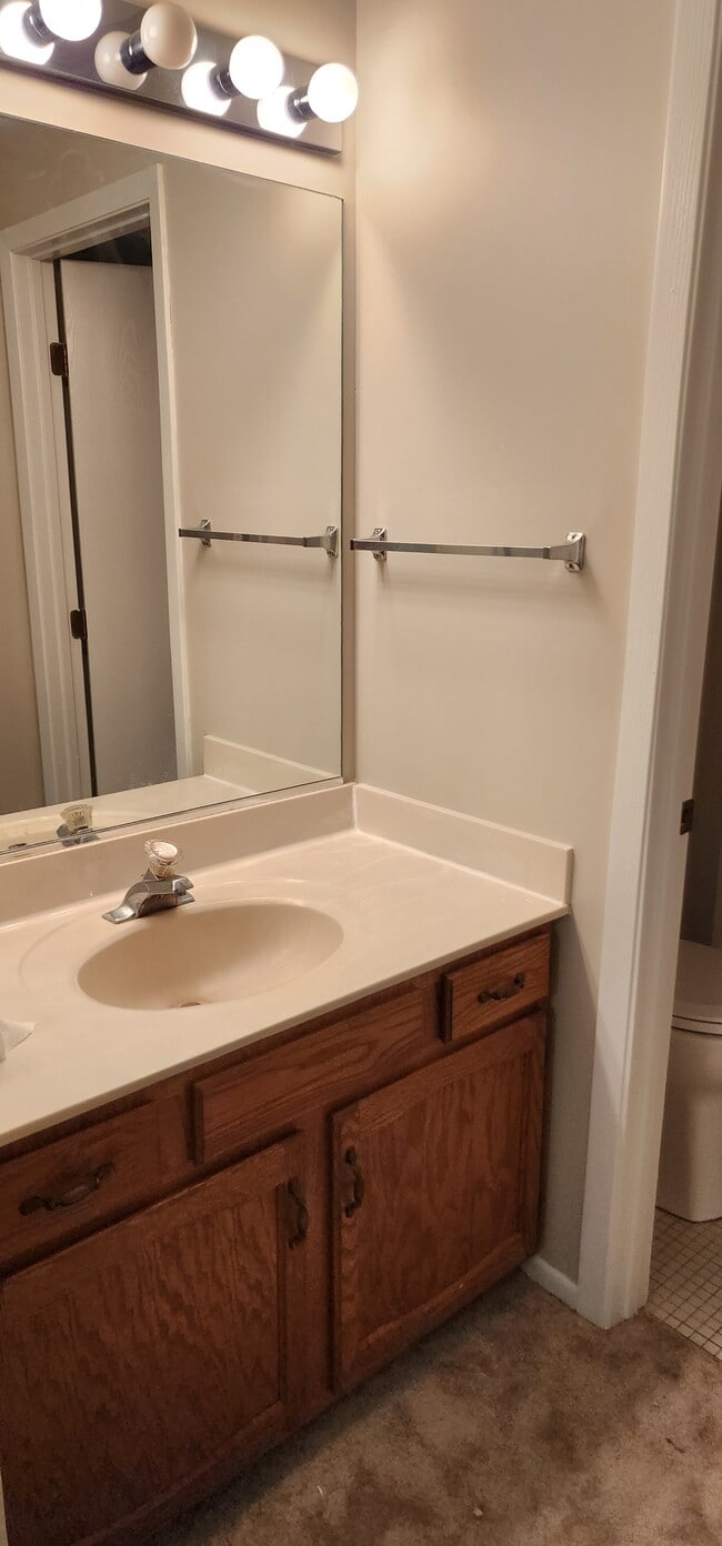 Building Photo - 1911 Windsong Dr