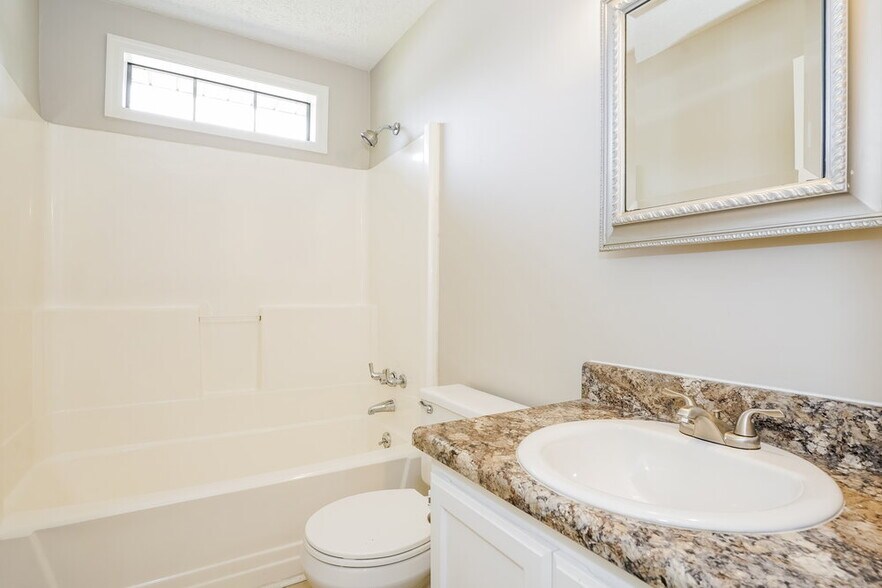 Building Photo - 1612 Maple Timber Ct