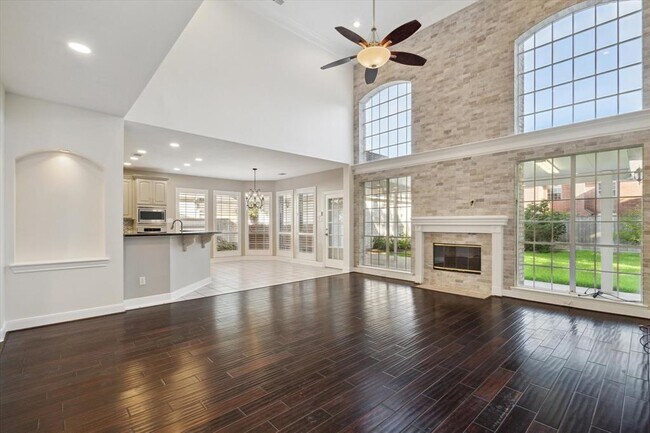 Building Photo - 30 Watermill Pl