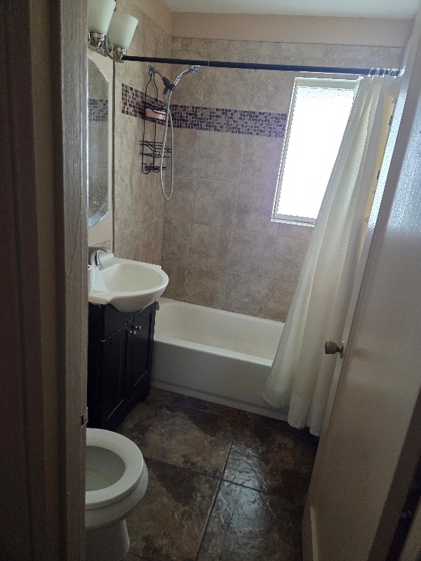 Building Photo - 2619 E 21st St