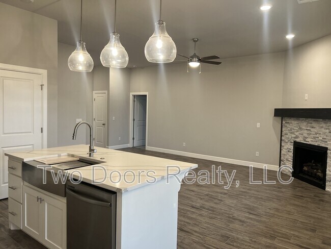 Building Photo - 13812 Klinsman Rd