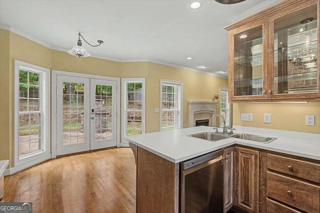 Building Photo - 6 Stonebrook Dr
