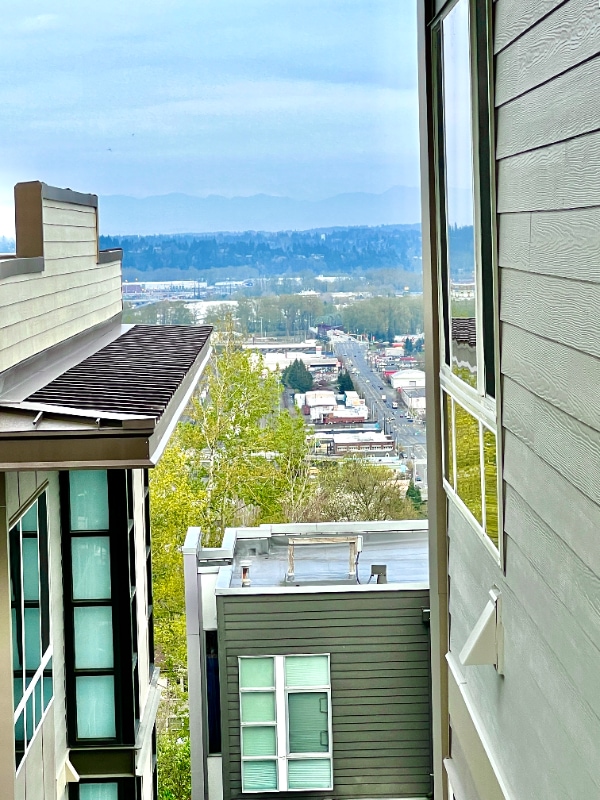 Building Photo - 2330 Yakima Ct