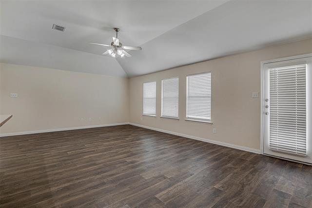 Building Photo - 1112 Emerson Dr