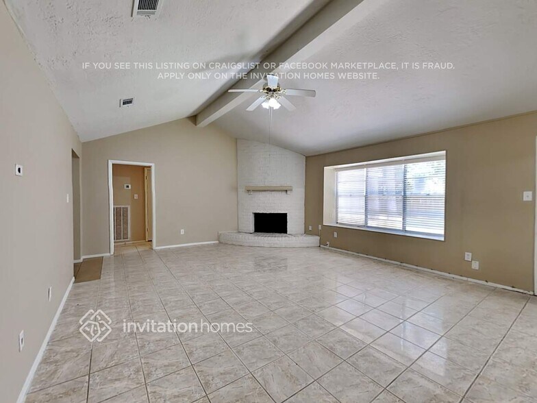 Building Photo - 22610 Meadowgate Dr