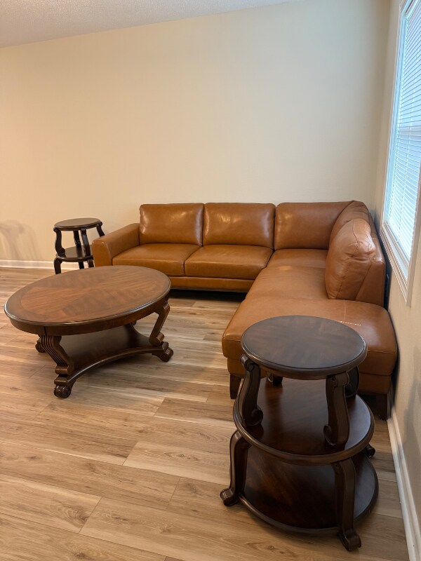 Building Photo - 706 Shady Ln Dr