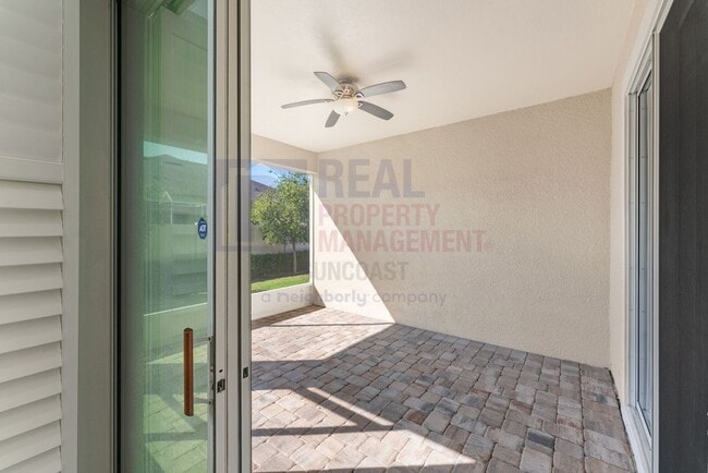 Building Photo - 3689 Divot Ln