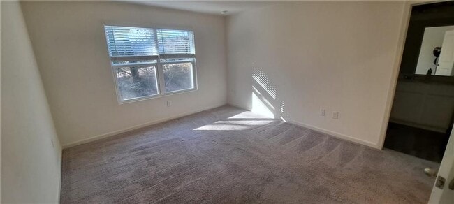 Building Photo - 3184 Delancy St