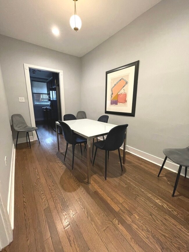 Building Photo - 1057 W Columbia Ave