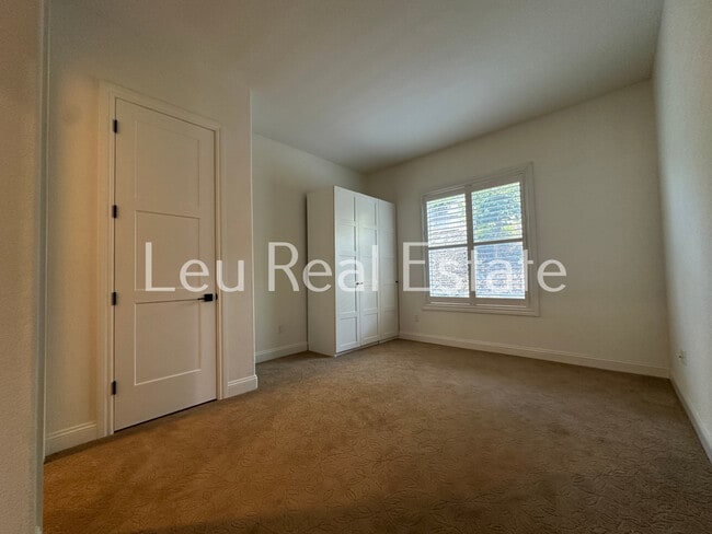 Building Photo - 2630 Giorno Way