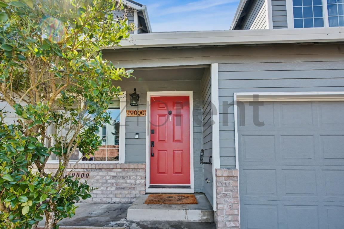 Building Photo - 19000 SW Strickland Dr