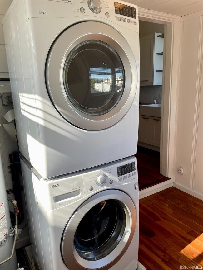 Building Photo - 231 San Jose Avenue