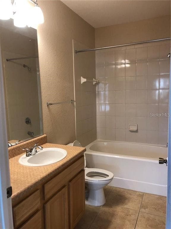 Building Photo - 10205 Courtney Palms Blvd