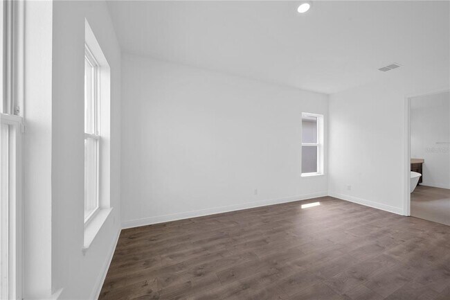 Building Photo - 18345 Mowry Ct