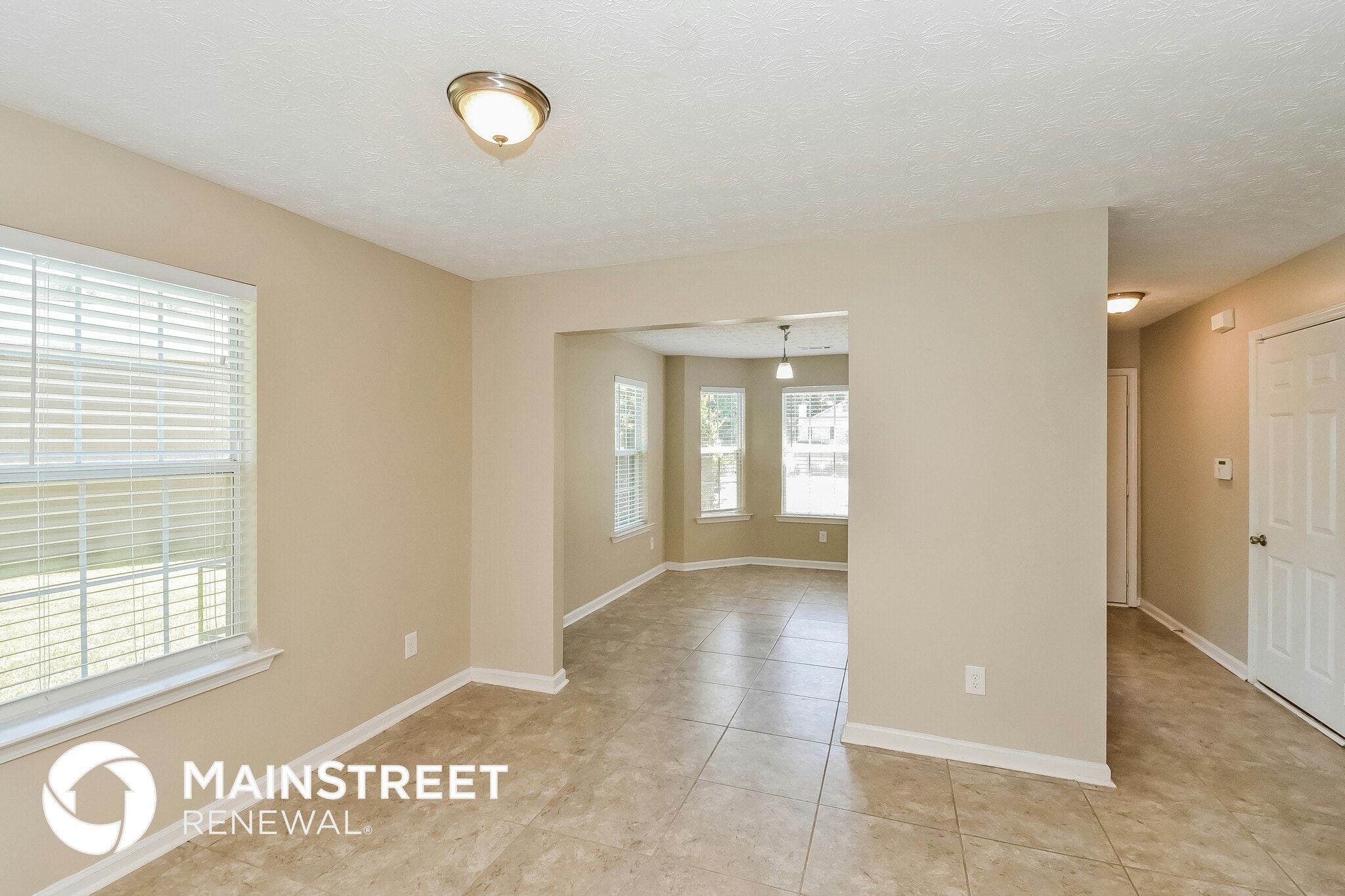 Building Photo - 4642 Latchwood Dr