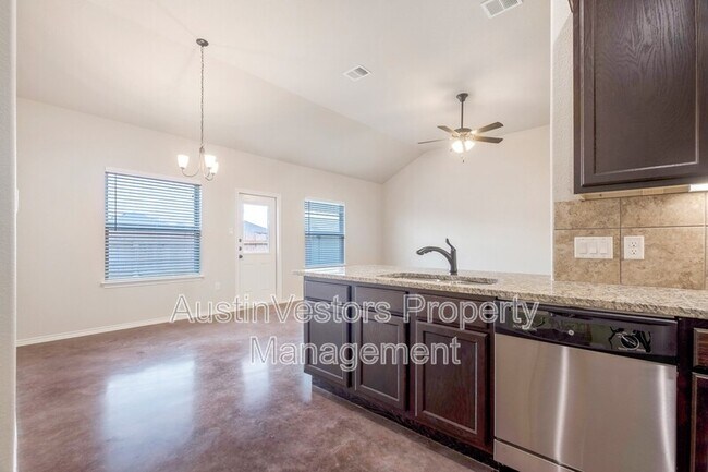 Building Photo - 118 Samuel Dr