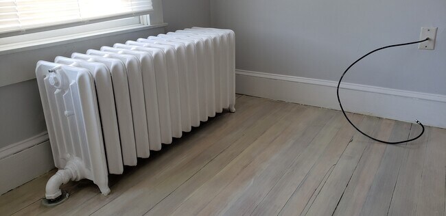 Building Photo - 36 Porter St