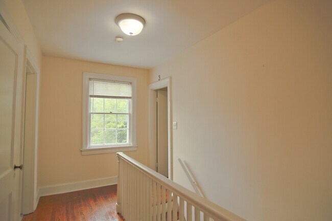 Building Photo - 8br Single Family Home on 14th St NW  (MIN...