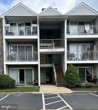 Building Photo - 28 Holly Ct
