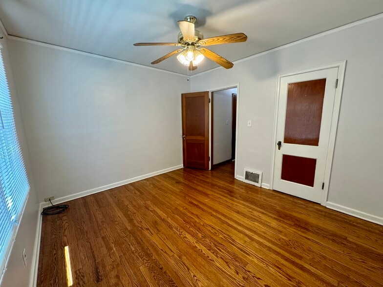 Building Photo - 1415 Vinton St