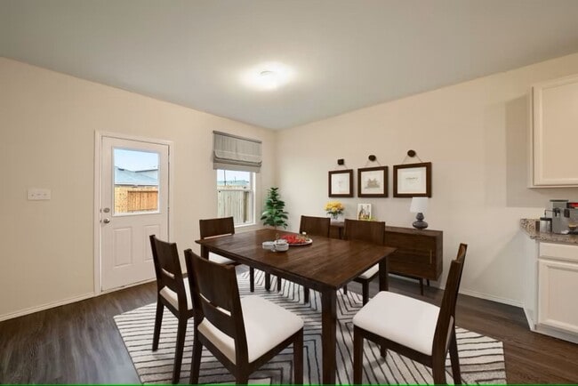 Building Photo - 3 Bed 2.5 Bath Home in Van Alstyne