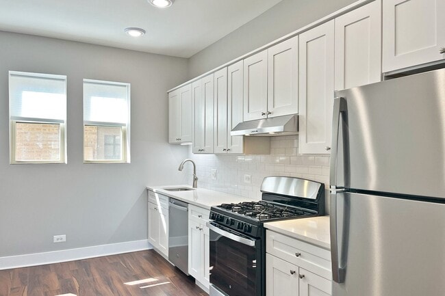 Building Photo - 100-112 S. Harvey Ave. and 223-227 South Blvd.