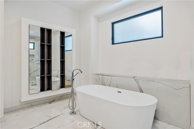 Building Photo - 332 Avenue E