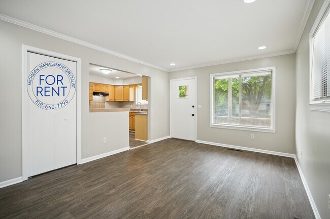 Building Photo - 3717 Larchmont St