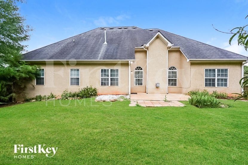 Building Photo - 489 Glouchester Dr