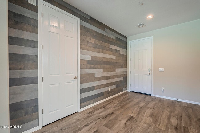 Building Photo - 11628 W Andrew Ln