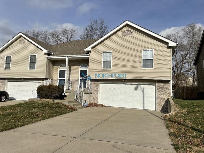 Primary Photo - 3526 NW 70th St