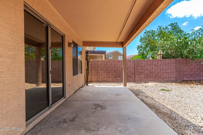 Building Photo - 8328 W Forest Grove Ave