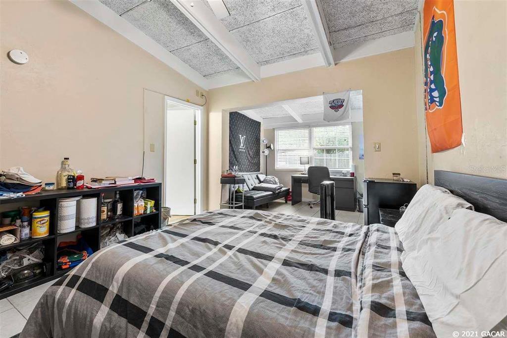 Building Photo - 3028 NW 2nd Ave