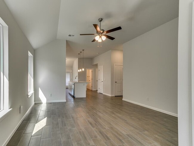 Building Photo - 1st Month Free - Stunning New Home!