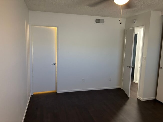 Building Photo - Charming Single-Story 4 Bed 2 Bath