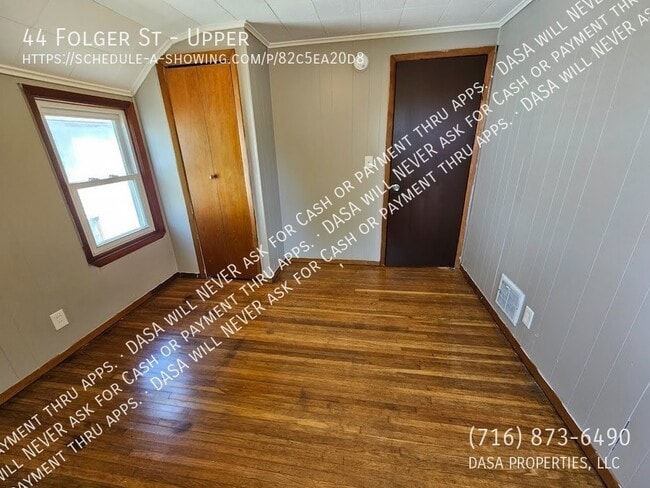 Building Photo - 44 Folger St