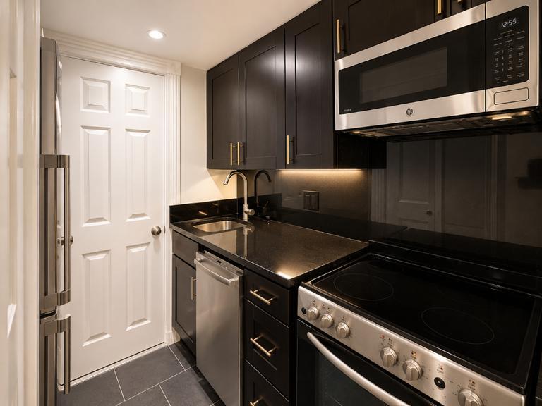 Building Photo - 345 W 53rd St