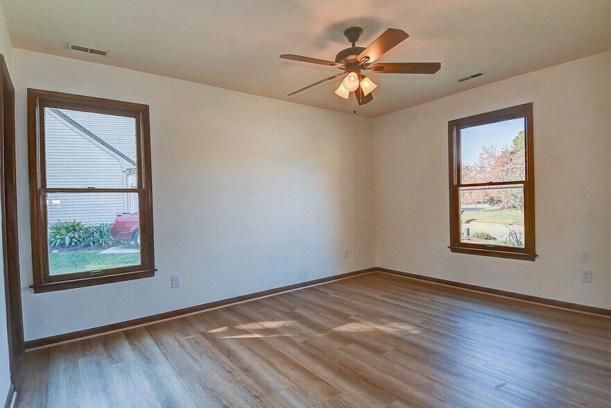 Building Photo - 2204 Spring Run Ct