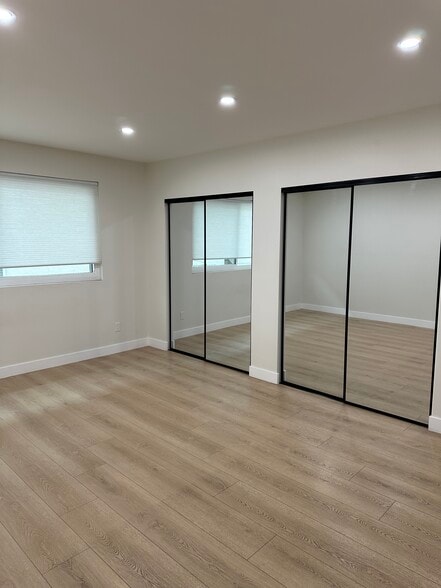 Building Photo - 237 N Kenwood St