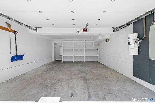 Building Photo - 7 Edgewood St