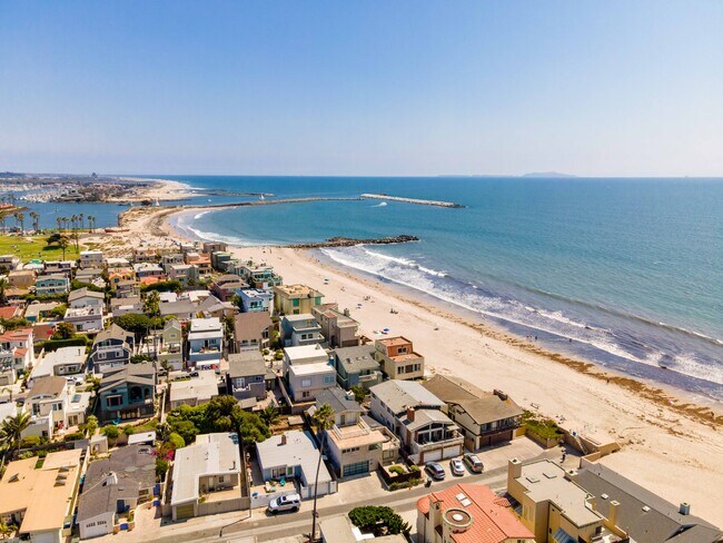 Building Photo - 1364 Weymouth Ln