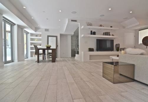 #E Living Rm - 947 4th St