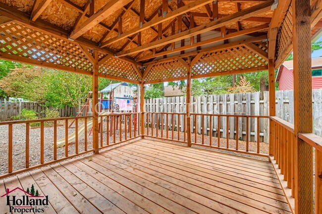 Building Photo - Bright, Modern, and Ready to Welcome You H...