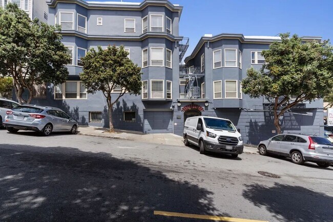 Building Photo - Magland Arms Apartments