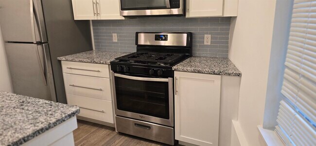 Building Photo - 61 Virginia Ave