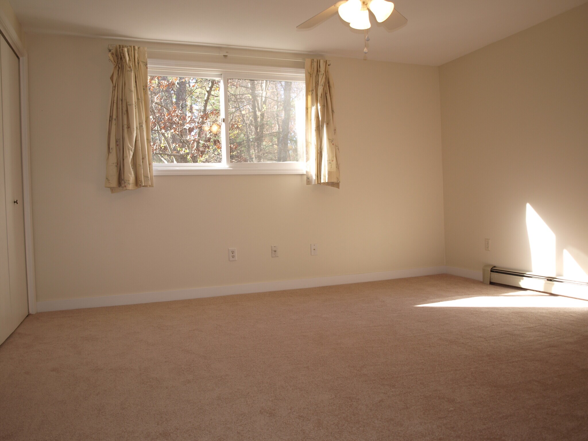 Building Photo - 42 Brookside Dr